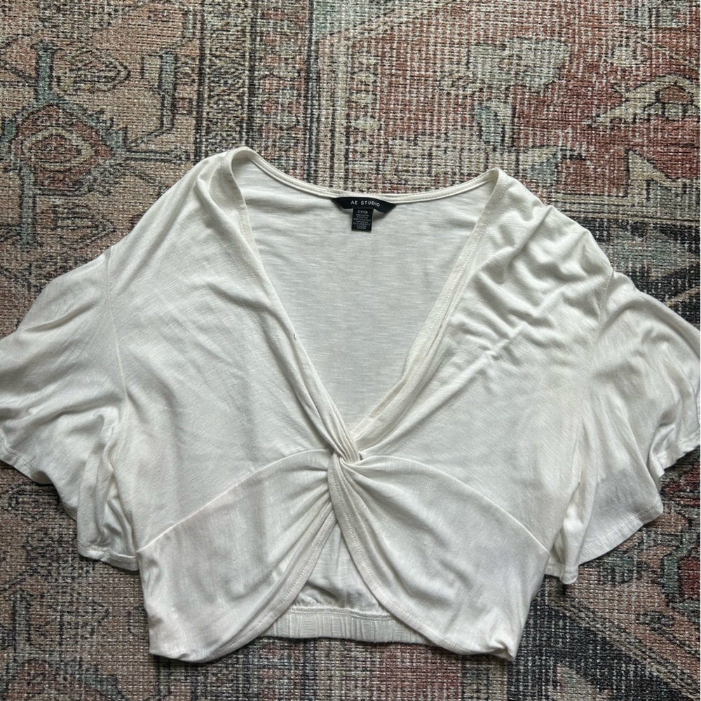 American eagle cream/white cropped flared sleeve shirt